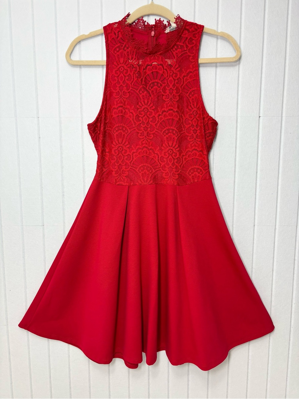 Francesca's Collections‎ Red Lace Fit-and-Flare Dress Size S NEW